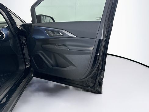 Used 2025 Chevrolet Equinox EV LT FWD image 34