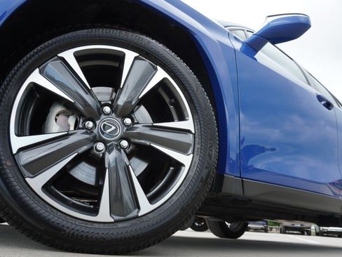 Certified 2025 Lexus UX 300h FWD w/ Accessory Package (Z1) image 11