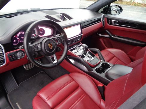 Used 2021 Porsche Cayenne Turbo w/ Performance Package (PG2) image 5