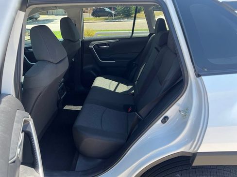 Used 2024 Toyota RAV4 XLE AWD/4WD image 6