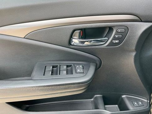 Used 2019 Honda Pilot EX-L image 11