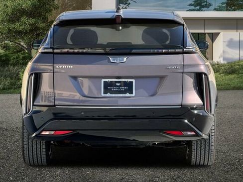 New 2026 Cadillac Lyriq Luxury image 5