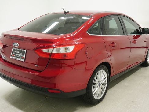Used 2012 Ford Focus SEL FWD image 4