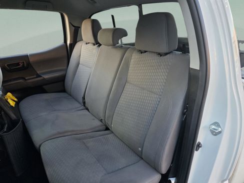 Used 2021 Toyota Tacoma SR w/ SR Convenience Package image 18