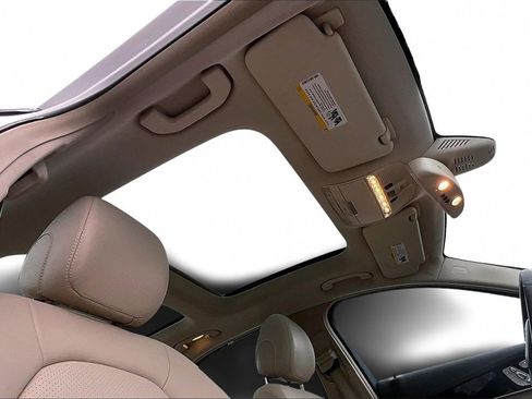 Used 2015 Mercedes-Benz C 300 4MATIC Sedan image 27