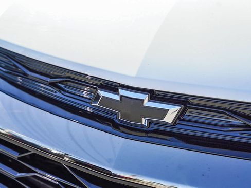 Used 2023 Chevrolet TrailBlazer RS w/ Sun and Liftgate Package image 11