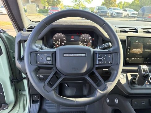 Used 2023 Land Rover Defender 110 75th Limited Edition AWD/4WD image 17