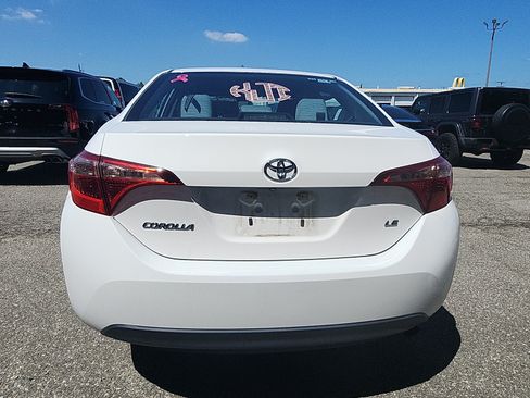 Used 2019 Toyota Corolla LE FWD image 4