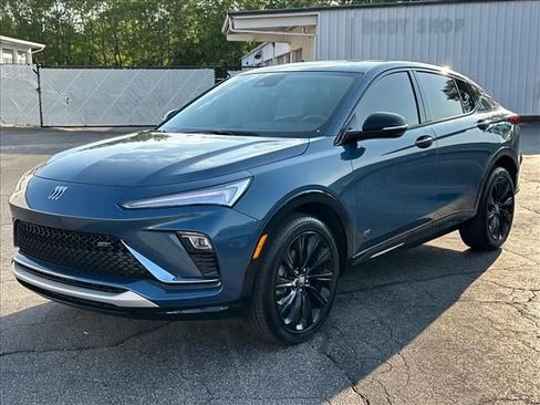 Certified 2025 Buick Envista Sport Touring w/ Experience Buick Package FWD image 5