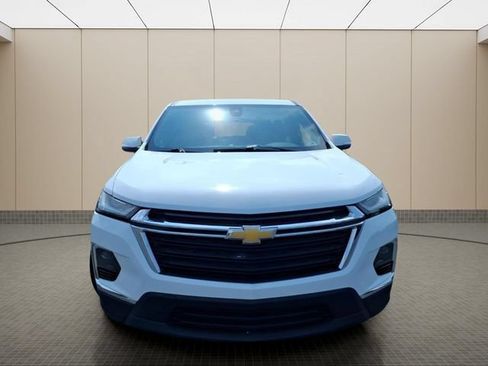 Used 2023 Chevrolet Traverse LS w/ Safety Package FWD image 3