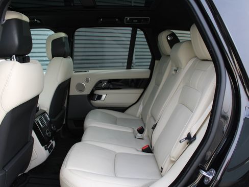 Used 2022 Land Rover Range Rover Westminster Edition image 24