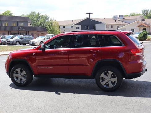 Used 2013 Jeep Grand Cherokee Trailhawk AWD/4WD image 8