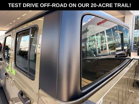 New 2026 Jeep Gladiator Sport image 36