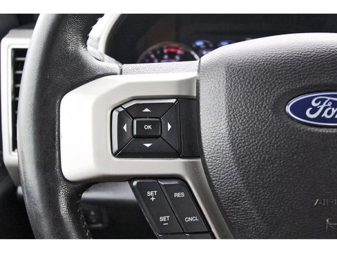 Used 2019 Ford F250 Lariat w/ FX4 Off-Road Package AWD/4WD image 15