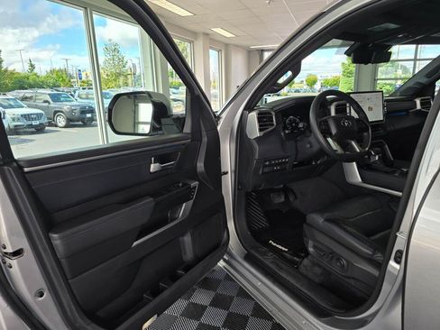 Used 2023 Toyota Tundra Platinum AWD/4WD image 32