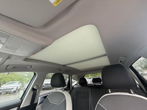 New 2026 Volkswagen Taos SE AWD/4WD image 21