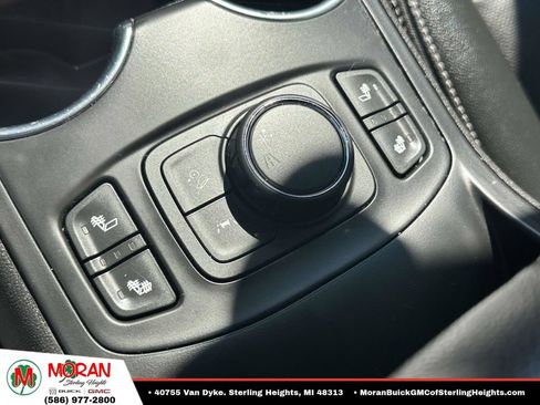 Certified 2023 GMC Terrain SLT FWD image 27