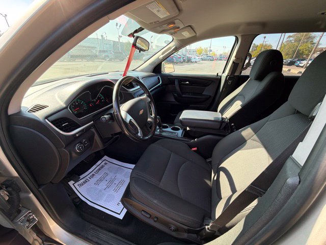 Used 2017 Chevrolet Traverse LT FWD image 22
