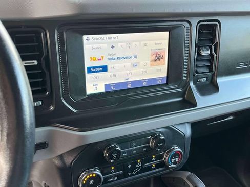 Used 2023 Ford Bronco Big Bend w/ Sasquatch Package AWD/4WD image 35