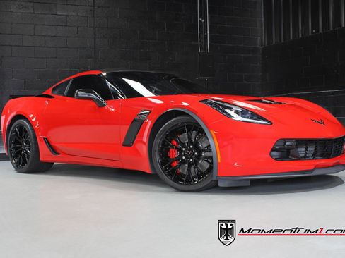 Used 2016 Chevrolet Corvette Z06 w/ 3LZ Preferred Equipment Group image 1