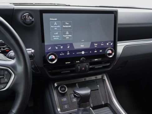 Used 2024 Lexus GX 550 w/ Accessory Package (Z1) AWD/4WD image 19