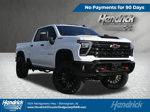 Used 2025 Chevrolet Silverado 2500 ZR2 w/ Technology Package AWD/4WD image 1