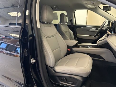 New 2026 Ford Explorer Active AWD/4WD image 37