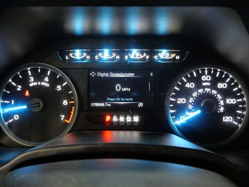 Used 2020 Ford F150 XLT w/ Equipment Group 302A Luxury AWD/4WD image 14