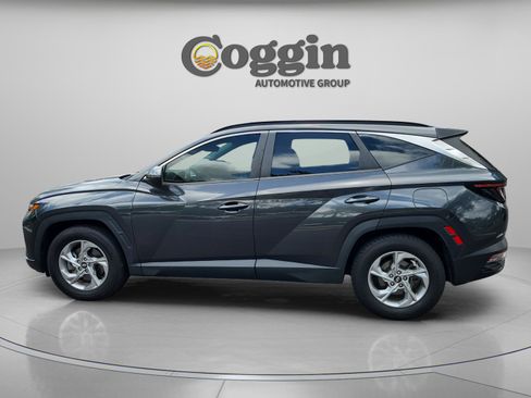 Used 2022 Hyundai Tucson SEL w/ Cargo Package FWD image 2