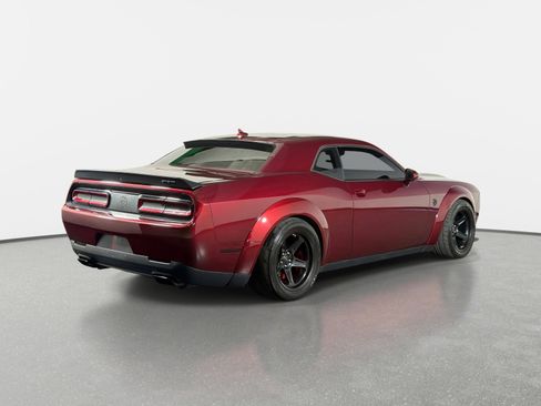 Used 2018 Dodge Challenger SRT Hellcat RWD image 3