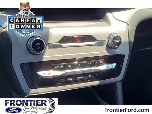 Used 2023 Ford Explorer XLT RWD image 12