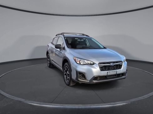 Used 2020 Subaru Crosstrek 2.0i image 2