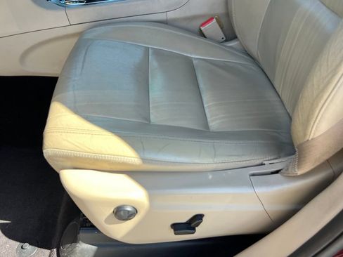 Used 2017 Jeep Grand Cherokee Limited AWD/4WD image 26