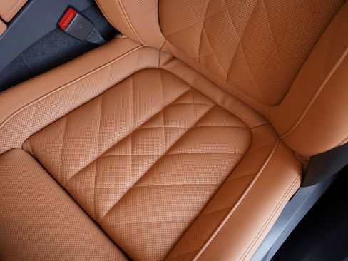 Used 2026 BMW X5 xDrive50e w/ Premium Package image 13