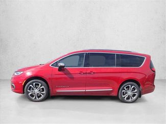 New 2026 Chrysler Pacifica Pinnacle video 2