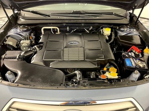 Used 2017 Subaru Outback 3.6R Limited AWD/4WD image 29