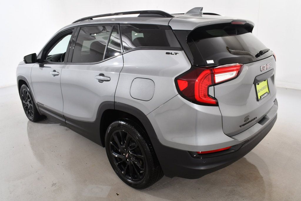 Used 2024 GMC Terrain SLT w/ Tech Package AWD/4WD image 15