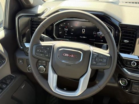 New 2026 GMC Sierra 1500 SLT image 26