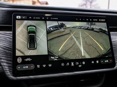 Used 2022 Rivian R1T Adventure image 20