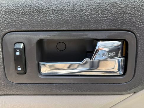 Used 2011 Ford Fusion SEL FWD image 35