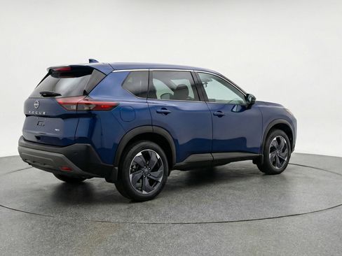 Used 2025 Nissan Rogue SV image 9