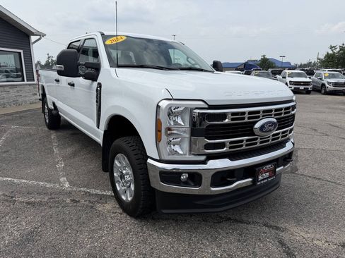 Used 2024 Ford F350 XLT AWD/4WD image 8