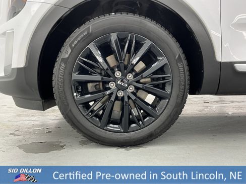 Used 2022 Kia Telluride SX w/ SX Prestige Package image 17