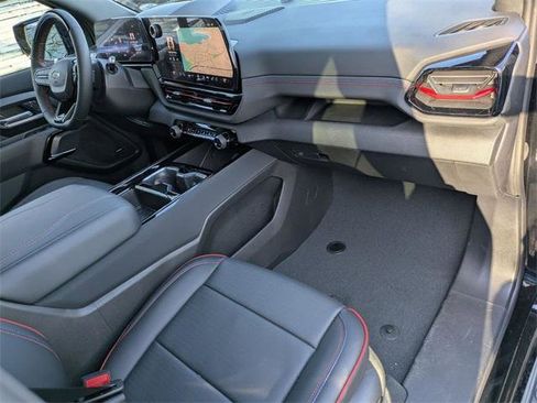 New 2025 Chevrolet Silverado EV RST image 32
