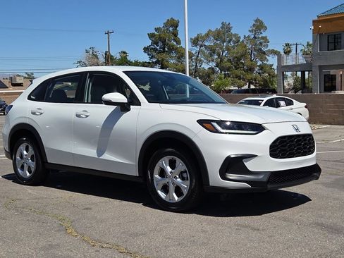 Used 2024 Honda HR-V LX image 3