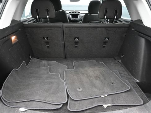 Used 2023 Chevrolet TrailBlazer LS image 23