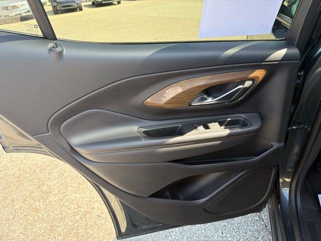 Used 2018 GMC Terrain SLE w/ Driver Convenience Package FWD image 15