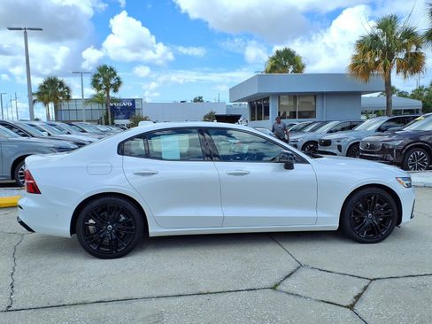 Certified 2024 Volvo S60 B5 Plus w/ Climate Package AWD/4WD image 8