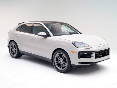 New 2026 Porsche Cayenne Coupe image 7