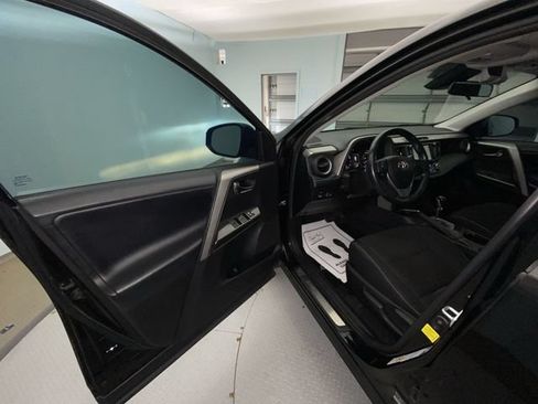 Used 2018 Toyota RAV4 Adventure AWD/4WD image 11